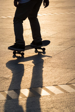 Man playing skateboard