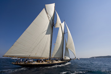 Sailing boat