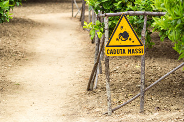 Italian warning sign for rockfall "caduta massi"