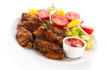 Grilled chicken nuggets and vegetables 