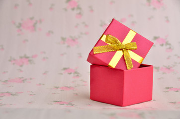 box,jewelry,color,vintage,tone,earrings,gift,wall,background,silver,fashion