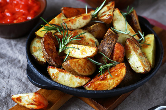 Nourishing potatoes in a pan