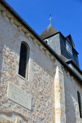 Eglise avec devise républicaine