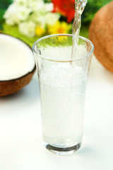 ココナッツウォーター