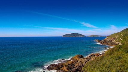 Fototapeta na wymiar Costa marítima De Florianópolis.