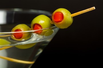 Panele Szklane  Martini, oliwka, napój.