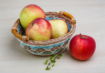 Few apples