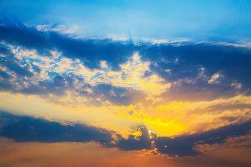 Fototapeta premium beautiful bright sunset