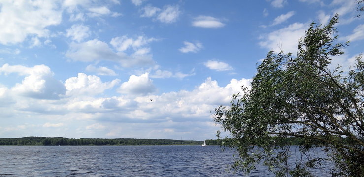 Jezioro i niebo