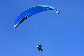 Foto auf Leinwand Paraglider © Jenny Thompson