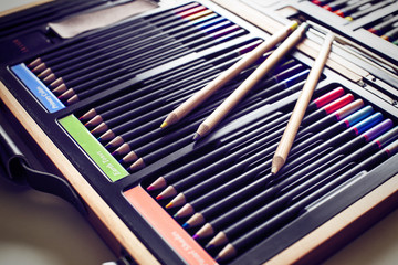 drawing pastel case with many colors