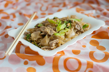 Stir fried rice noodle with pork