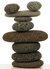  galets superposés en équilibre