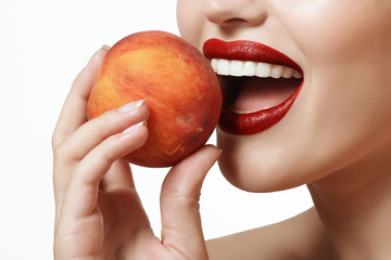 snow-white smile and peach in hand