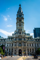 Fototapeta na wymiar City Hall and Broad Street in Center City, Philadelphia, Pennsyl