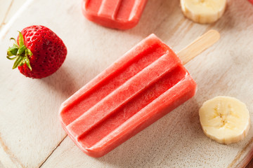 Homemade Strawberry and Banana Popsicles