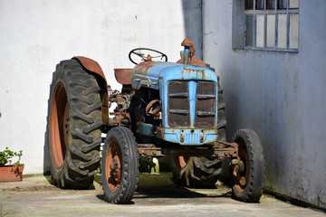 tractor retro