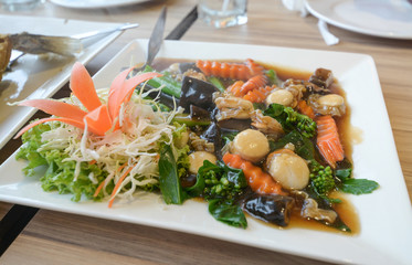 Fried Sea Scallops with vegetable