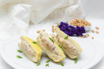 Tofu with chicken