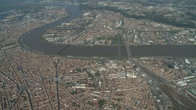 Bordeaux et fleure garonne