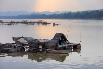Living along the riverside of fishermen