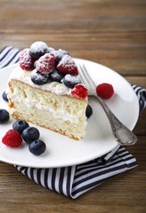 Cake with fresh berries
