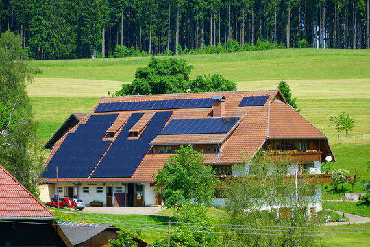 Solarstromanlage Photos Royalty Free Images Graphics Vectors Videos Adobe Stock