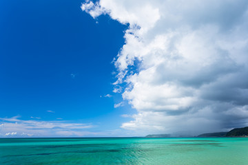 沖縄の夏 海岸線