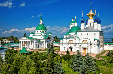Fototapeta na wymiar Spaso-Yakovlevsky Monastery in Rostov. Golden Ring of Russia.