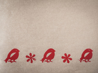 Packpapier gestempelt, Vogel und Sternmotiv, rote Farbe, Weihnachten