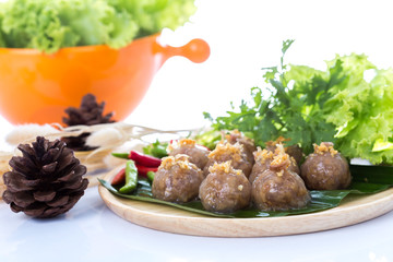 tapioca balls with pork filling