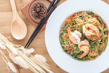 Fried shrimp with the mimosa