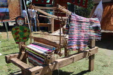 weaving loom vintage fair