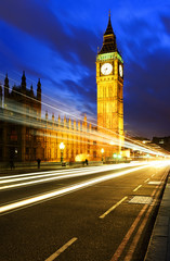 Fototapeta na wymiar London spirit by night