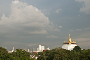 Fototapeta na wymiar A view of a temple at Bangkok