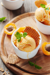 Apricot ice-cream with mint