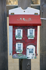 Decorative little mailbox