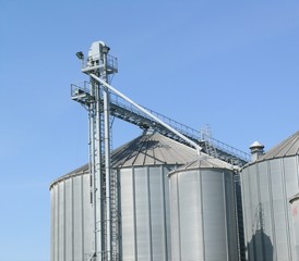 silos © stefanoferrario