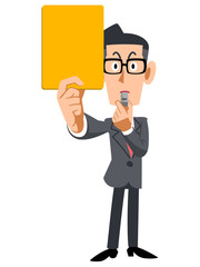 イエローカードを示すメガネをかけたビジネスマン