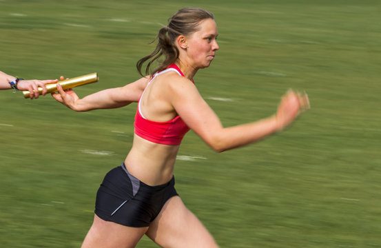 Staffelwechsel in der Leichtathletik