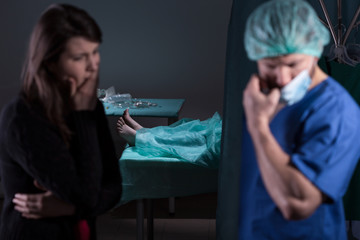 Doctor and unsuccessful surgery