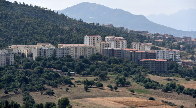 azazga