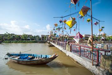 Fototapeta na wymiar Bridge in Hoi An, Ancient town of Vietnam