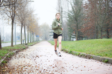 Fototapeta premium running woman
