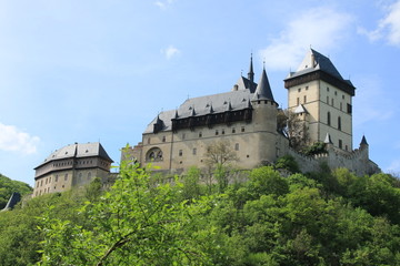 Fototapeta na wymiar Castle Karlstein in Czech Republic