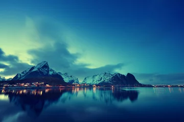 Crédence de cuisine en verre imprimé Reinefjorden sunset  in Reine Village, Lofoten Islands, Norway