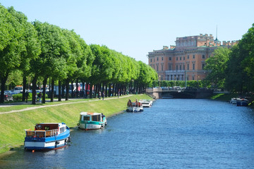 Obraz premium boat on a Moika river in St. Petersburg