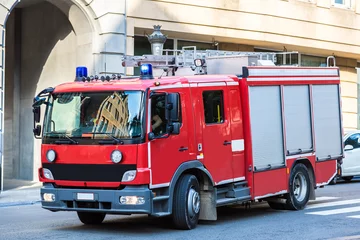 Photo sur Plexiglas Bruxelles Red fire truck in Brussel