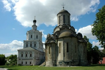 Fototapeta na wymiar St. Basil's convent Pokrovsky Convent