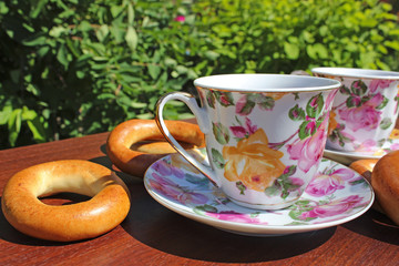 cup and bagels